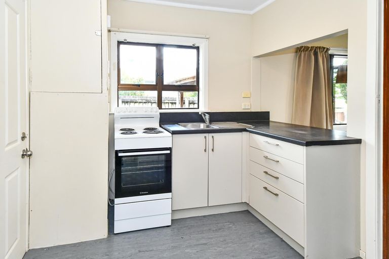 Photo of property in 33 Marne Road, Papakura, 2110