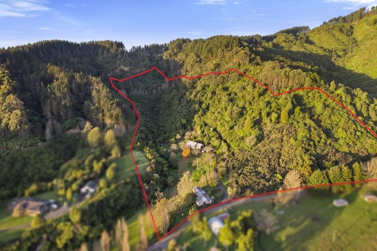 Photo of property in 35 Emerald Hills Road, Koputaroa, Levin, 5571