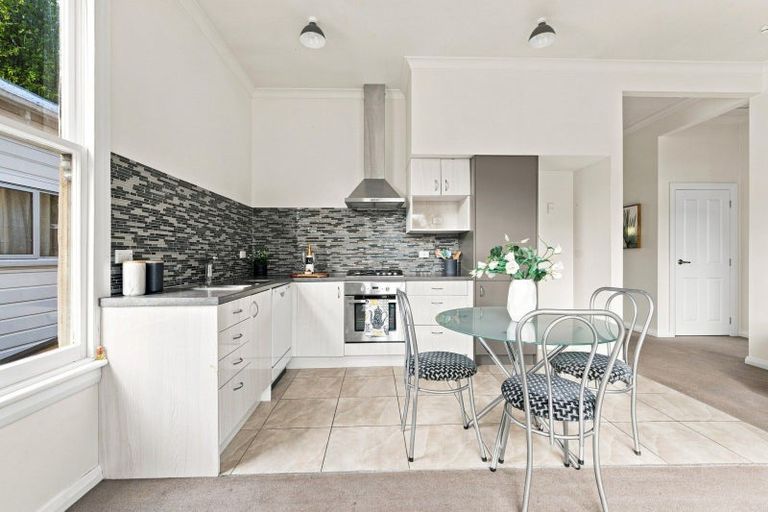 Photo of property in 74 Kaikorai Valley Road, Kaikorai, Dunedin, 9010