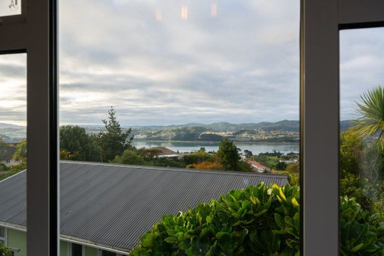 Photo of property in 12 Whenua View, Titahi Bay, Porirua, 5022