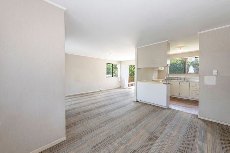 Photo of property in 1/41 Taitimu Drive, Weymouth, Auckland, 2103