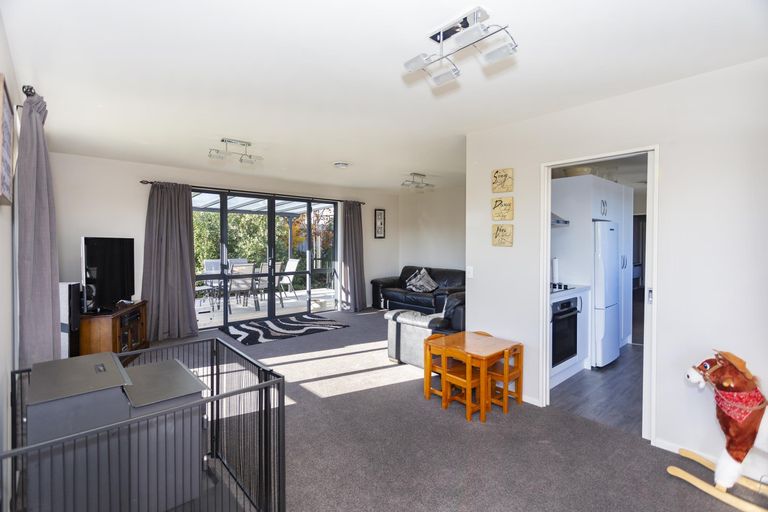 Photo of property in 60 Essex Street, Weston, Oamaru, 9401