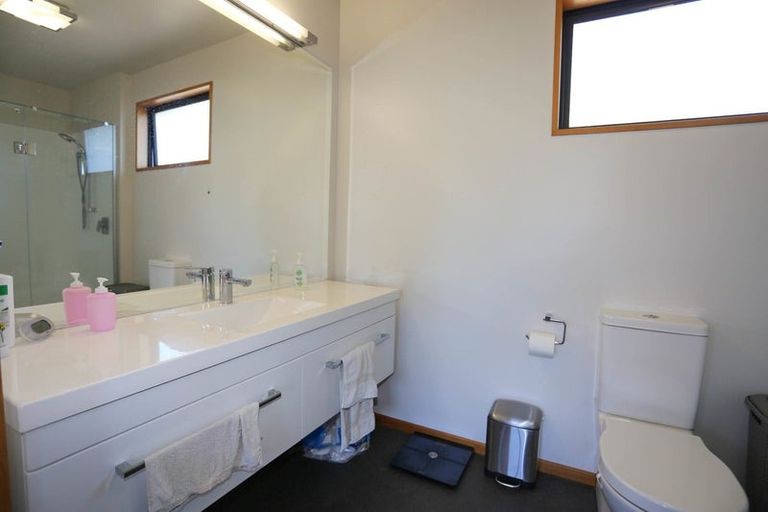 Photo of property in 8a Konini Street, Riccarton, Christchurch, 8041