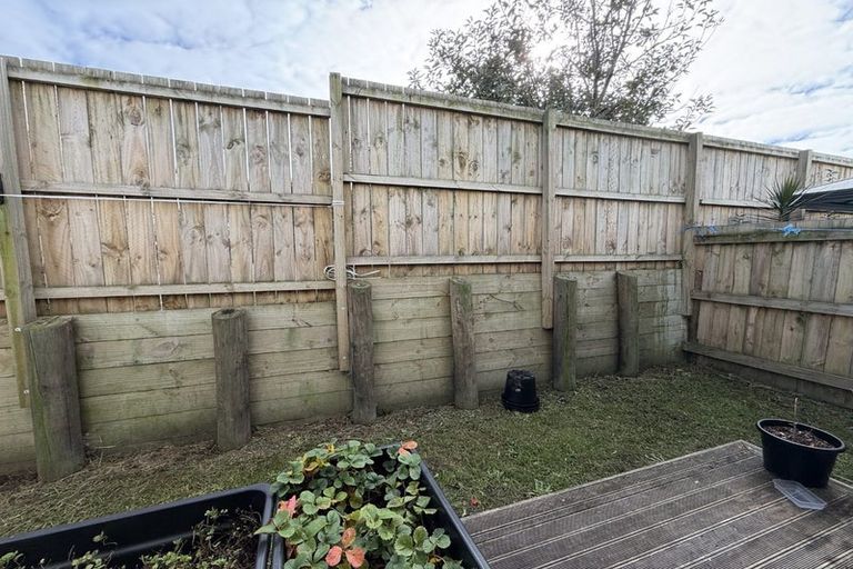 Photo of property in 6d Christmas Road, Manurewa, Auckland, 2102