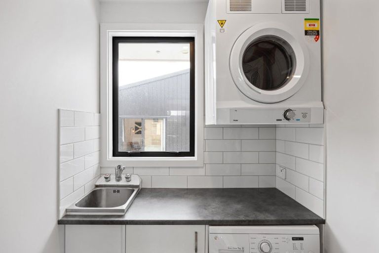 Photo of property in 11 Sandwich Road, St Andrews, Hamilton, 3200