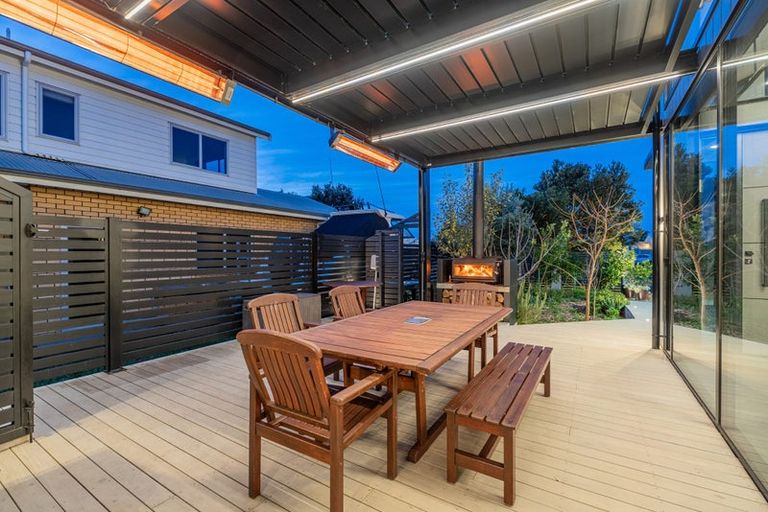 Photo of property in 112 Ti Kouka Crescent, Matarangi, Whitianga, 3592