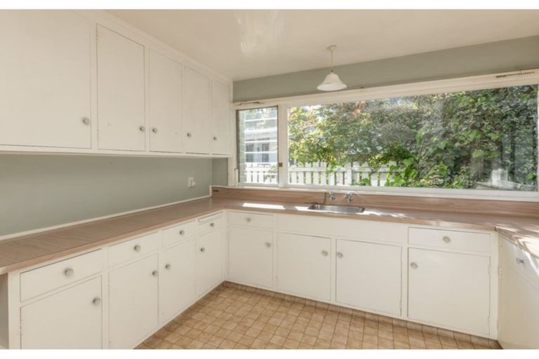 Photo of property in 49 Maidstone Road, Ilam, Christchurch, 8041