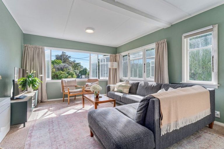 Photo of property in 70 Park Road, Carterton, 5713