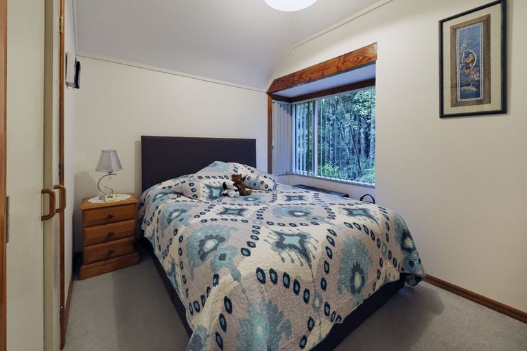 Photo of property in 16 Kauri Loop Road, Oratia, Auckland, 0604