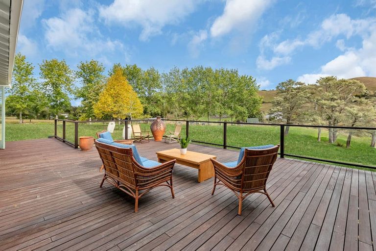 Photo of property in 285 Pataua North Road, Whareora, Whangarei, 0175