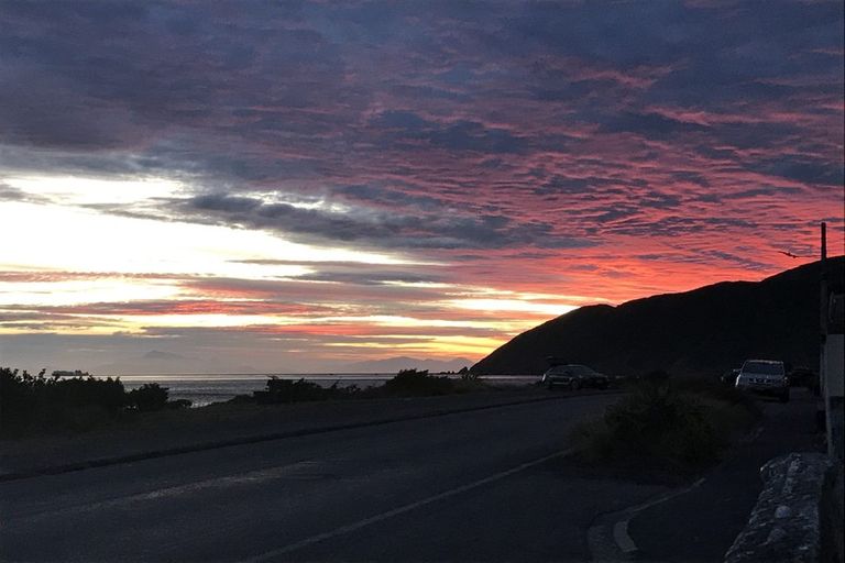 Photo of property in 158 Owhiro Bay Parade, Owhiro Bay, Wellington, 6023