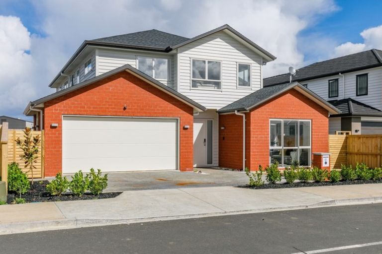 Photo of property in 6 Rauaruhe Road, Karaka, Papakura, 2113