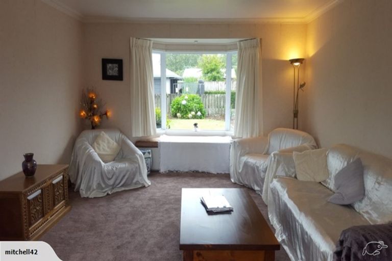 Photo of property in 12 Clare Street, Cambridge, 3434