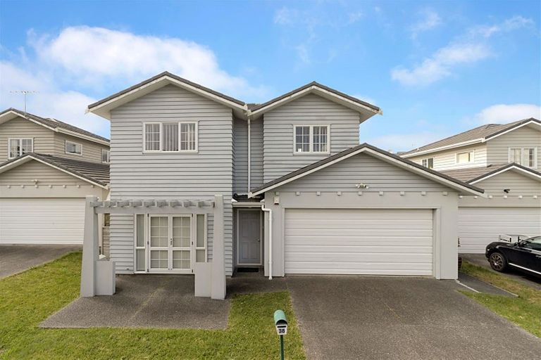 Photo of property in 38 Mulvaney Crescent, Henderson, Auckland, 0612