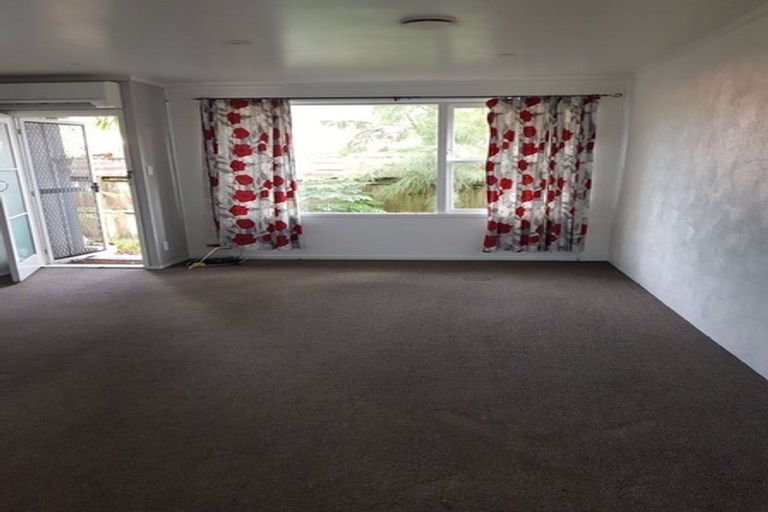 Photo of property in 3/15 Glengarry Road, Glen Eden, Auckland, 0602