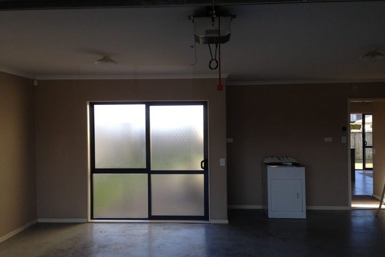 Photo of property in 10 Premwood Road, Flat Bush, Auckland, 2016