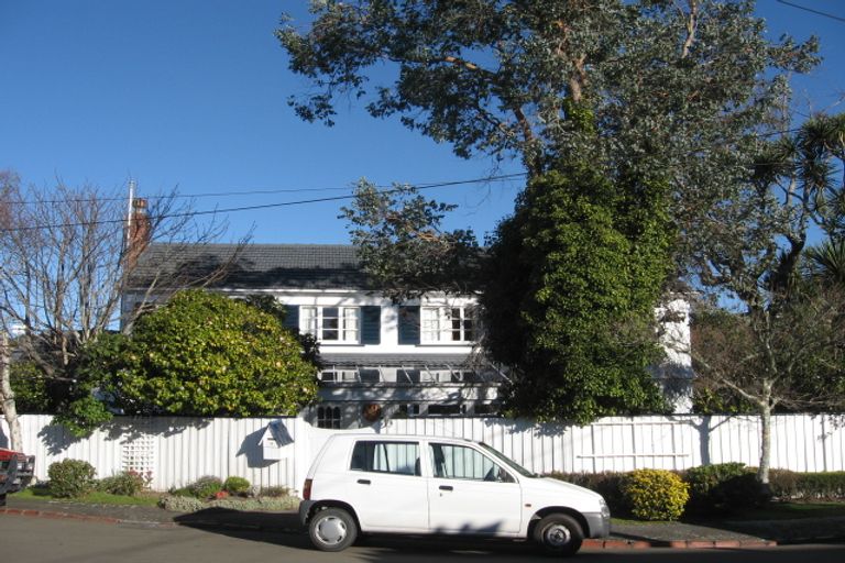 Photo of property in 6 Bristow Place, Karori, Wellington, 6012