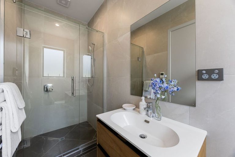 Photo of property in 32 Grut Greens, Silverdale, 0932