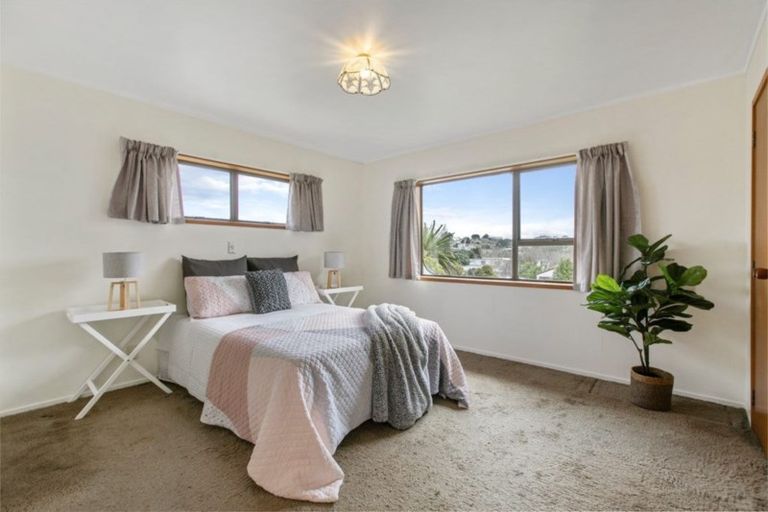 Photo of property in 34 Zealandia Road, Manly, Whangaparaoa, 0930
