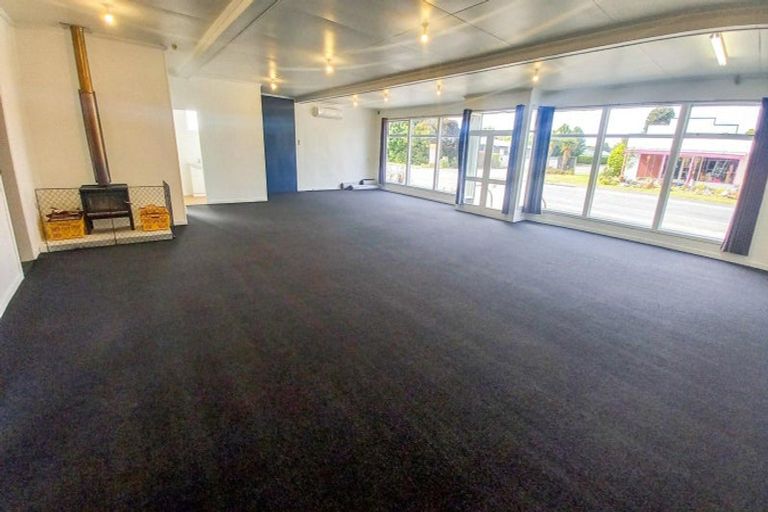 Photo of property in 85 Half Mile Road, Tuatapere, 9620