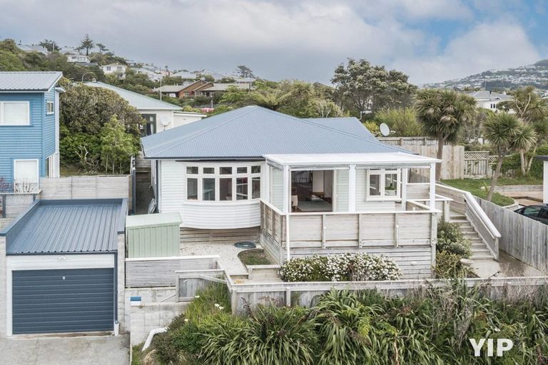 Photo of property in 29 Petherick Crescent, Johnsonville, Wellington, 6037