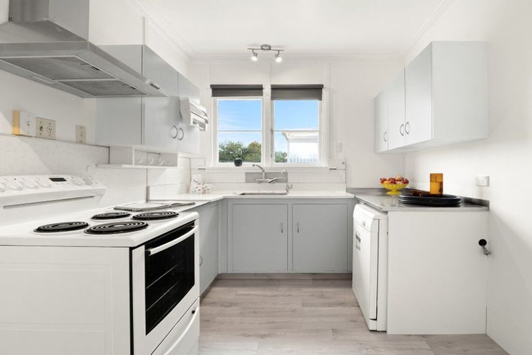 Photo of property in 6 Exeter Street, Abbotsford, Dunedin, 9018