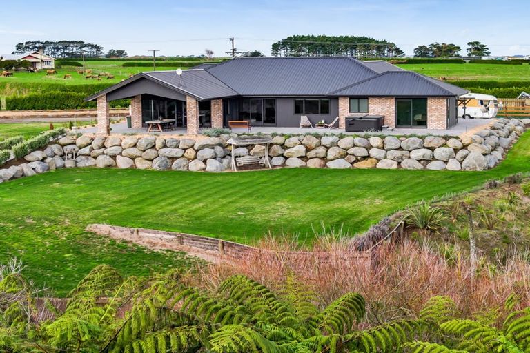 Photo of property in 661 Manaia Road, Manaia, Coromandel, 3581