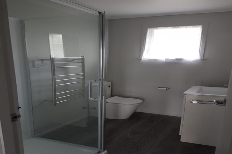 Photo of property in 2/9 View Road, Papakura, 2110