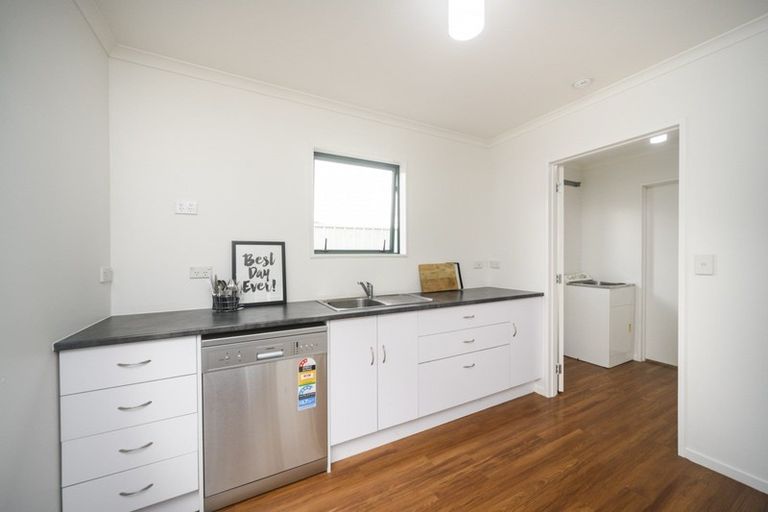 Photo of property in 12 Avon Terrace, Roslyn, Palmerston North, 4414