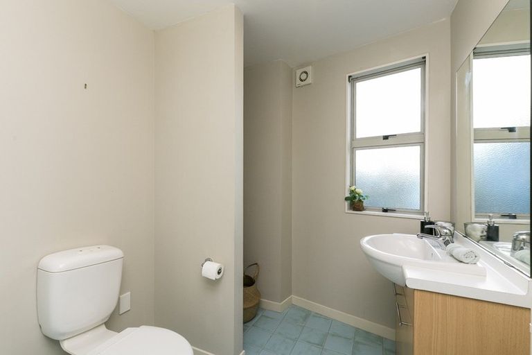 Photo of property in 201 Tasman Street, Mount Cook, Wellington, 6021