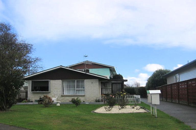 Photo of property in 2/24 Hinemoa Street, Waiwhetu, Lower Hutt, 5010