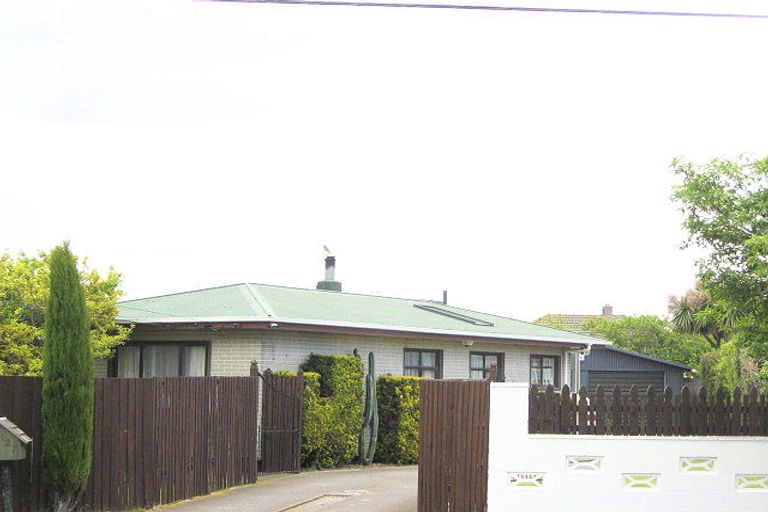 Photo of property in 127 Cuthberts Road, Aranui, Christchurch, 8061