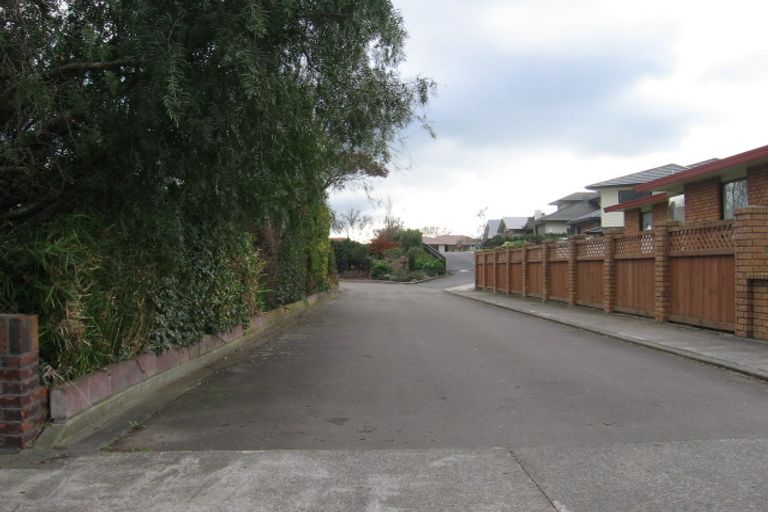 Photo of property in 17 Sierra Court, Roslyn, Palmerston North, 4414