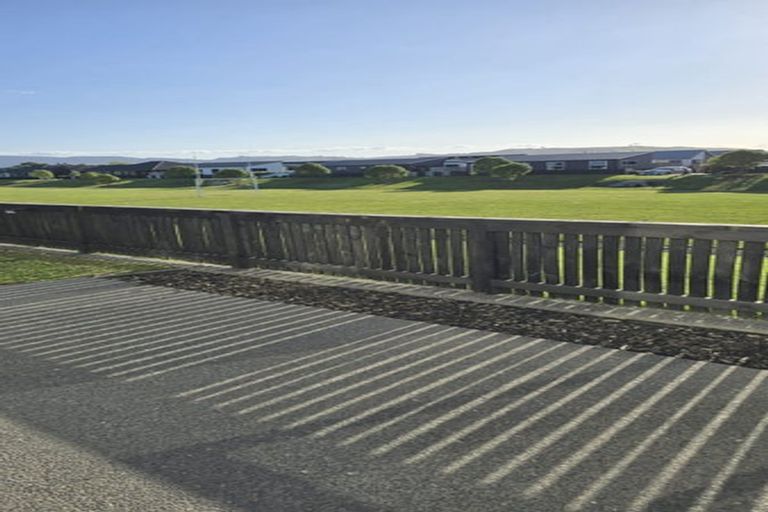 Photo of property in 7 Atutahi Lane, Papamoa Beach, 3118