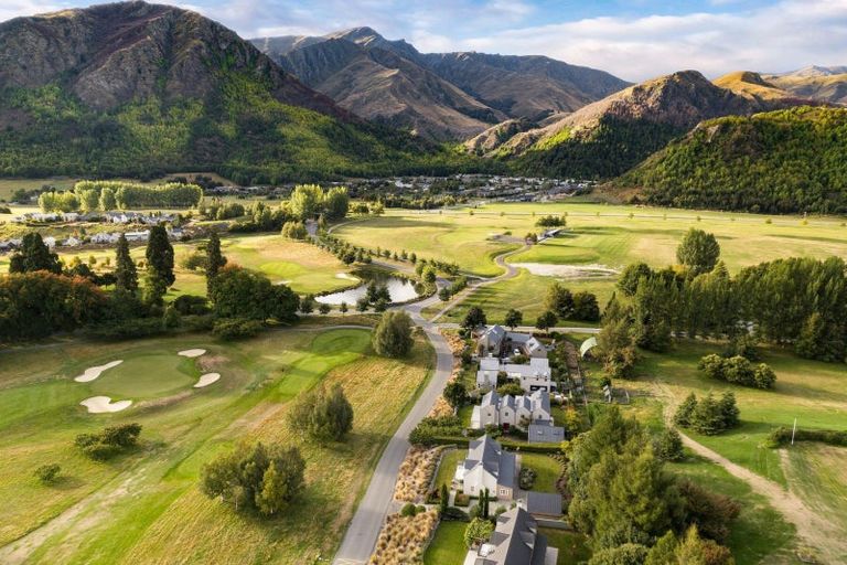 Photo of property in Millbrook Resort, 4 Orchard Hill, Arrowtown, 9371