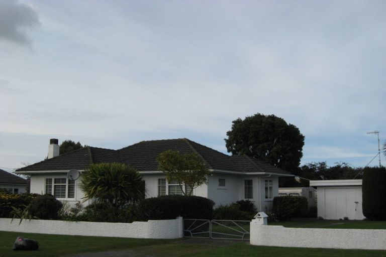 Photo of property in 1 Nikau Street, Tawhero, Whanganui, 4501