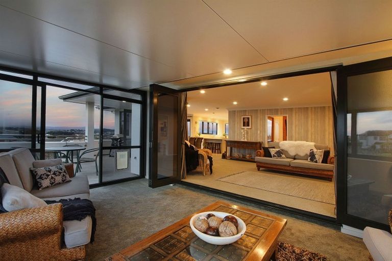 Photo of property in 241 Wellington Street, Pukekohe, 2120