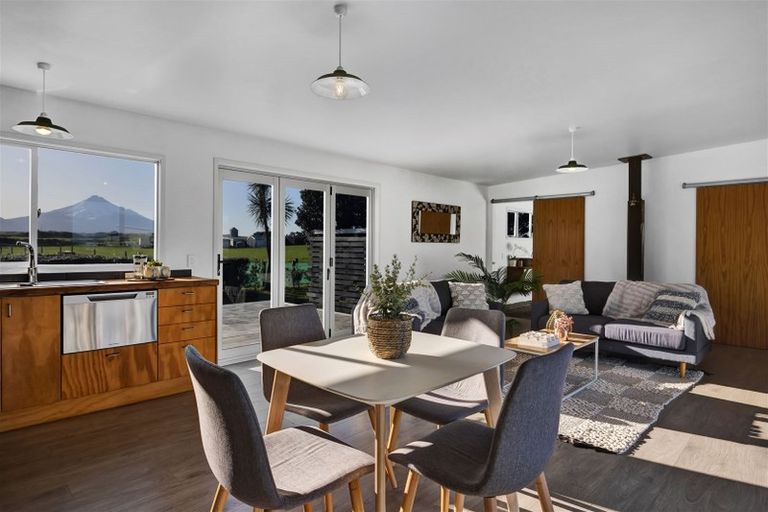 Photo of property in 32 Anglers Avenue, Warea, 4381