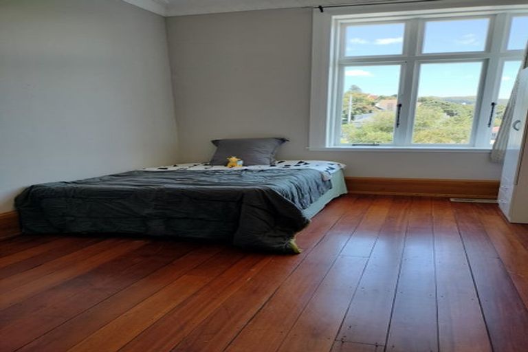Photo of property in 21 Saint Michaels Crescent, Kelburn, Wellington, 6012