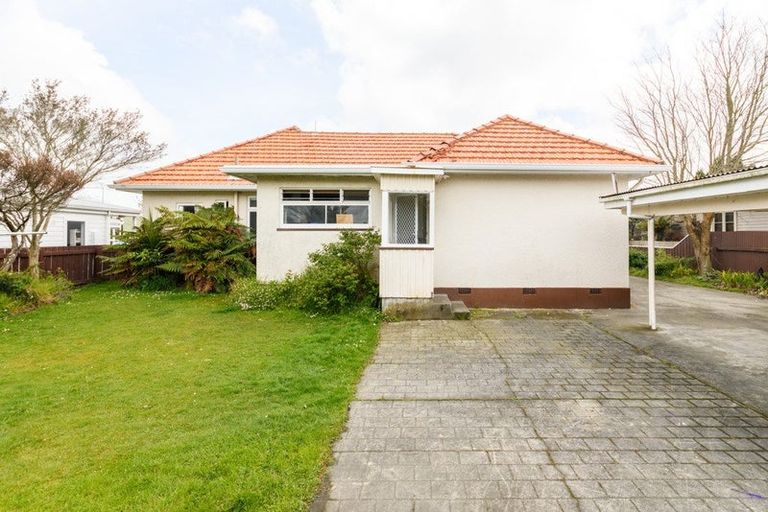 Photo of property in 3 Moana Street, Hokowhitu, Palmerston North, 4410
