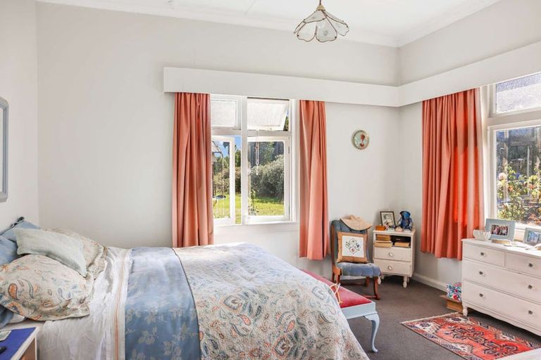 Photo of property in 54 Crampton Road, Reefton, 7830