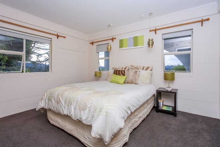 Photo of property in 25 Christian Road, Swanson, Auckland, 0614