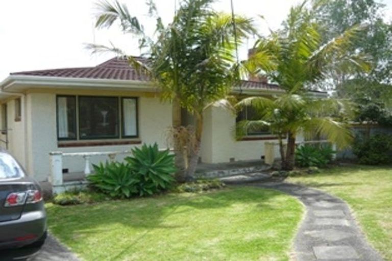 Photo of property in 1/30 Hillcrest Road, Papatoetoe, Auckland, 2025
