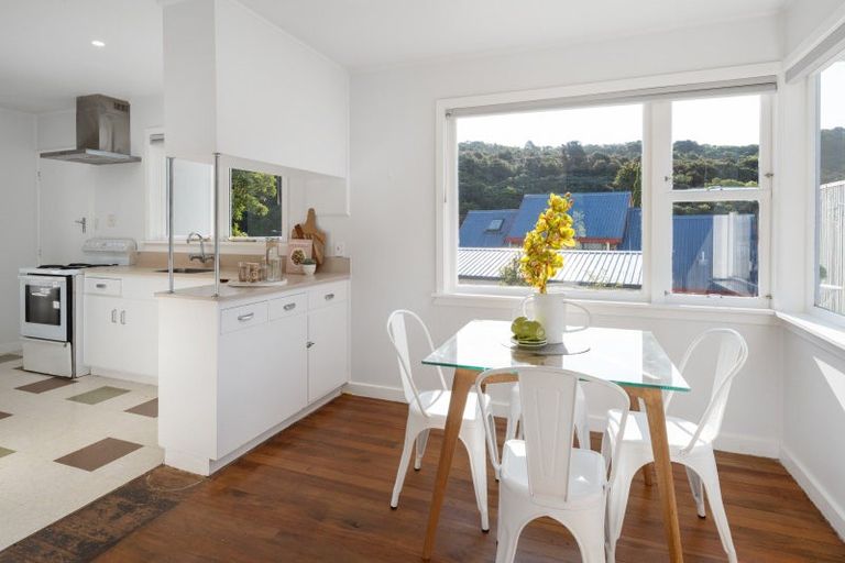 Photo of property in 76 Hampden Street, Picton, 7220