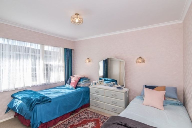 Photo of property in 19 Anthony Grove, Paraparaumu Beach, Paraparaumu, 5032