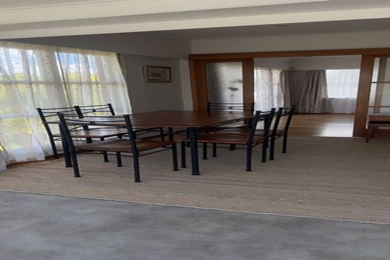 Photo of property in 50 Sylvia Road, Hillcrest, Auckland, 0627