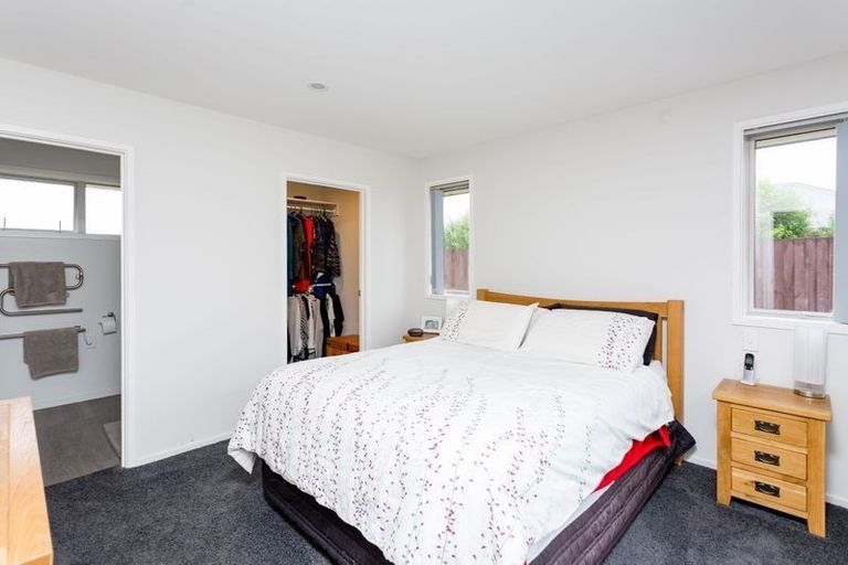 Photo of property in 32 Shadbolt Lane, Rolleston, 7614