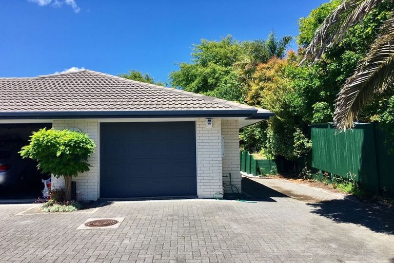 Photo of property in 44 Burnaston Court, Dannemora, Auckland, 2016