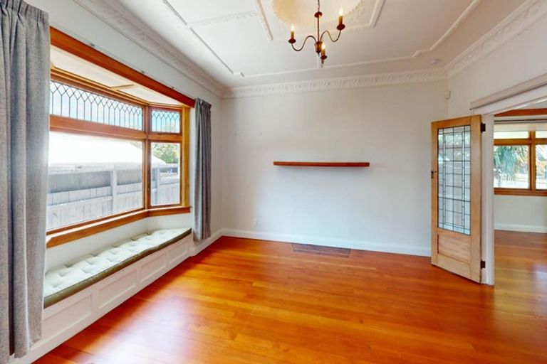 Photo of property in 61 Marne Street, Hokowhitu, Palmerston North, 4410