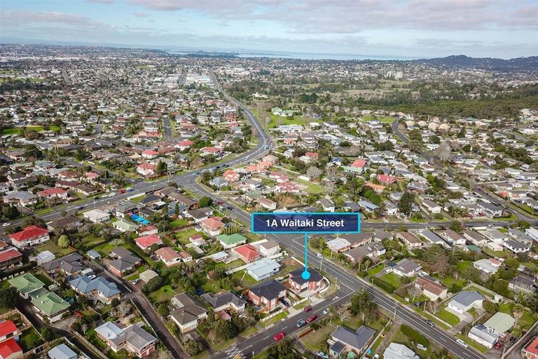 Photo of property in 1a Waitaki Street, Sunnyvale, Auckland, 0612